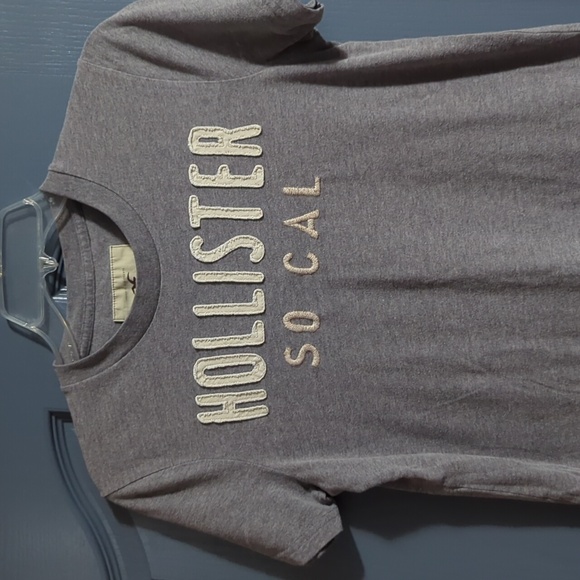 Hollister Other - Hollister t-shirt